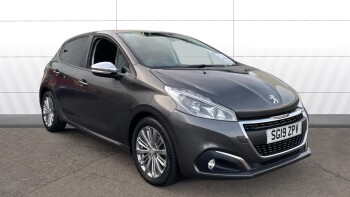 Peugeot 208 1.2 PureTech 82 Signature 5dr [Start Stop] Petrol Hatchback